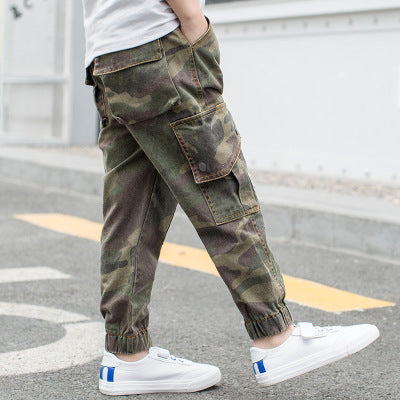 Children's pocket camouflage trousers