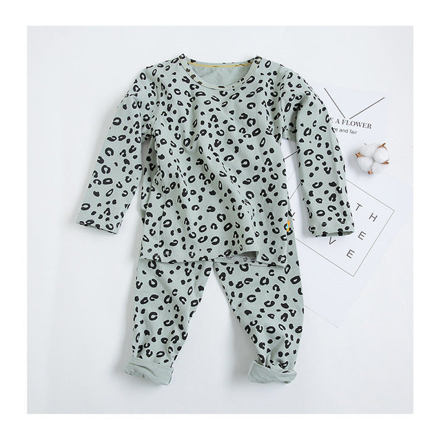 Children's pajamas set