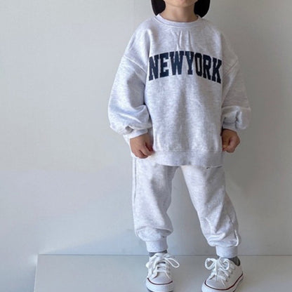 Long-sleeved Pullover Sweater Set For Boys And Girls